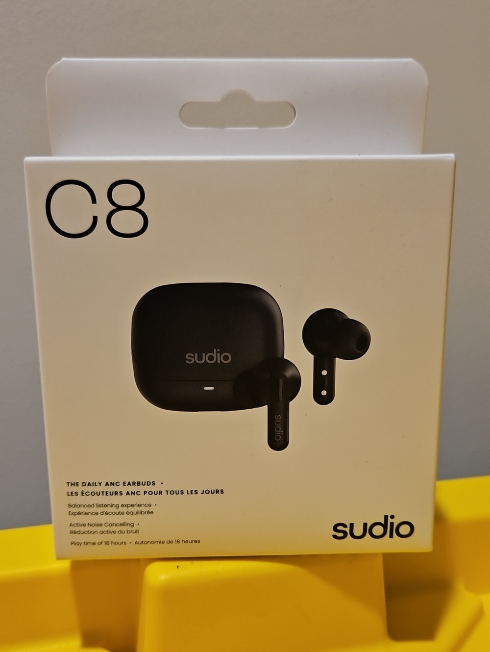 Sudio C8 Wireless Earbuds in Black with Charging Case New